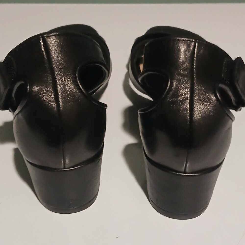 Black Clarks Caroleigh Anya Sandals Size 6.5M - PRICE FIRM! - Picture 4 of 10